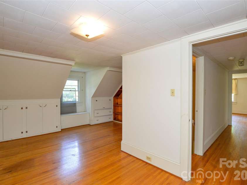 1800 Brantley Road, Kannapolis, NC 28083.  MLS# CAR4398516, YatesRealty ID 33966. 