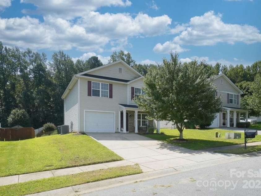 3130 Osceola Lane, Charlotte, NC 28269.  MLS# CAR4292809, YatesRealty ID 33967. 