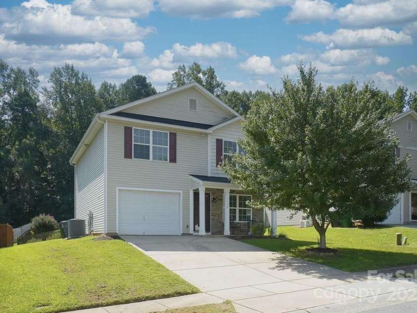 3130 Osceola Lane, Charlotte, NC 28269.  MLS# CAR4292809, YatesRealty ID 33967. 