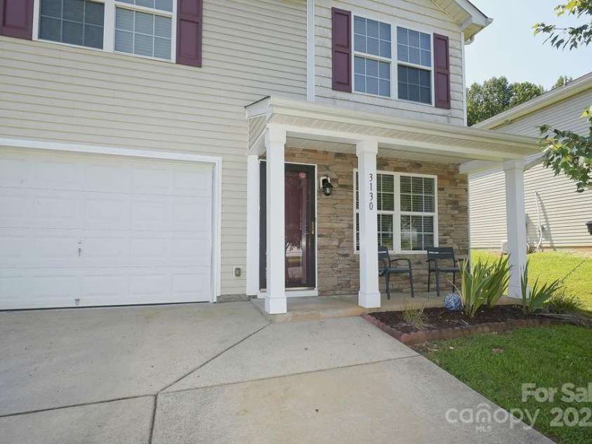 3130 Osceola Lane, Charlotte, NC 28269.  MLS# CAR4292809, YatesRealty ID 33967. 
