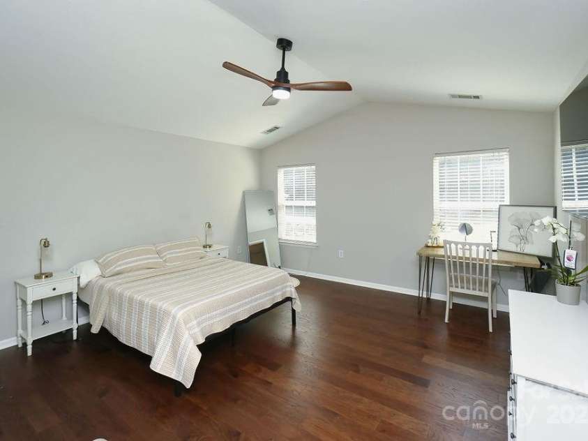 3130 Osceola Lane, Charlotte, NC 28269.  MLS# CAR4292809, YatesRealty ID 33967. 