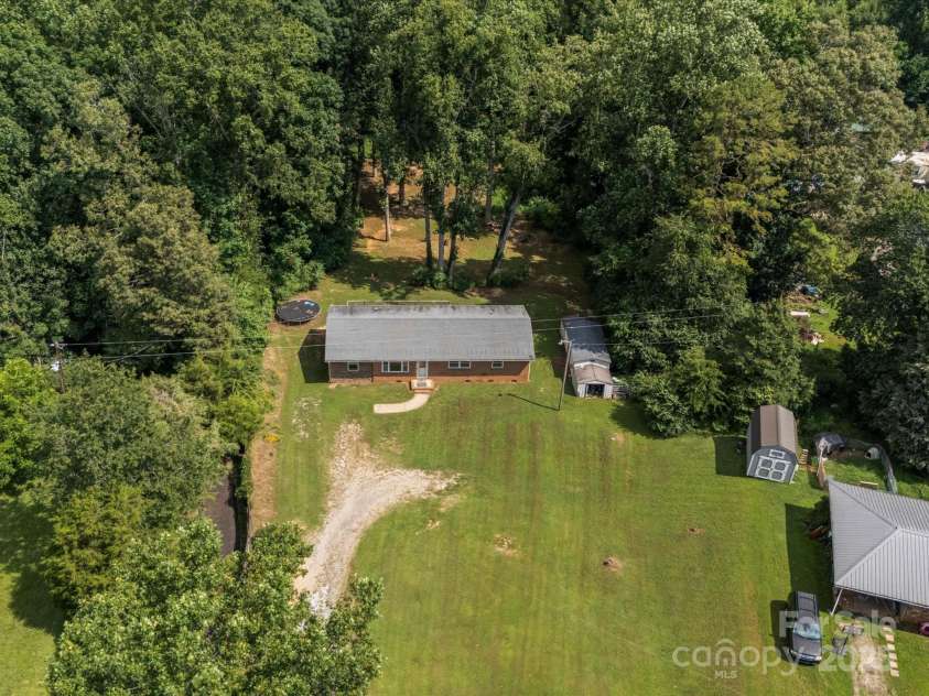 142 Hatcher Road, Shelby, NC 28150.  MLS# CAR4278201, YatesRealty ID 33968. 