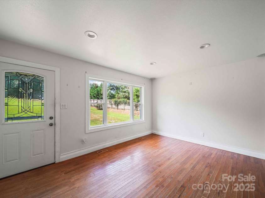 142 Hatcher Road, Shelby, NC 28150.  MLS# CAR4278201, YatesRealty ID 33968. 