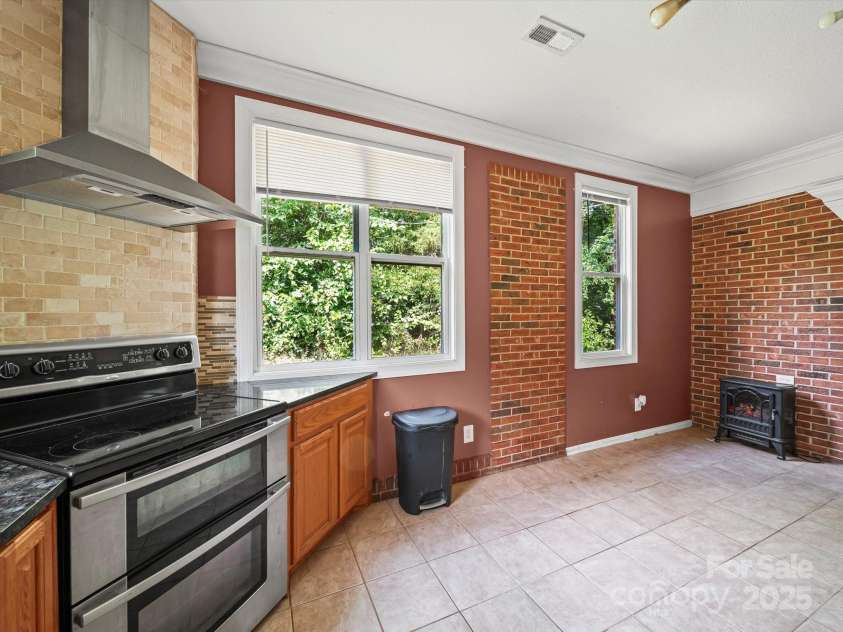 142 Hatcher Road, Shelby, NC 28150.  MLS# CAR4278201, YatesRealty ID 33968. 