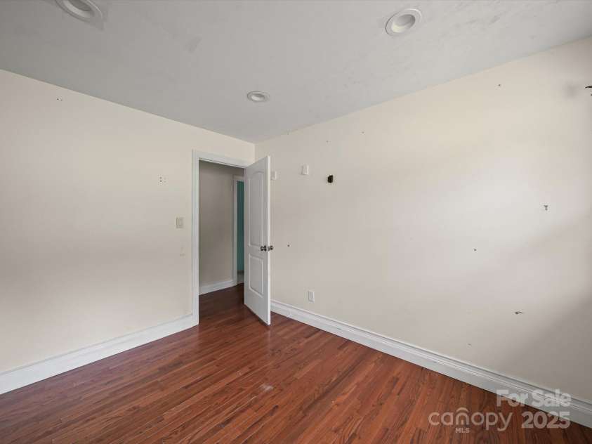 142 Hatcher Road, Shelby, NC 28150.  MLS# CAR4278201, YatesRealty ID 33968. 