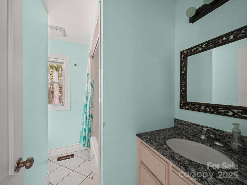 142 Hatcher Road, Shelby, NC 28150.  MLS# CAR4278201, YatesRealty ID 33968. 