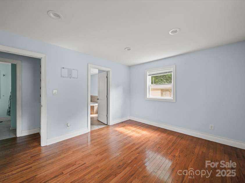 142 Hatcher Road, Shelby, NC 28150.  MLS# CAR4278201, YatesRealty ID 33968. 