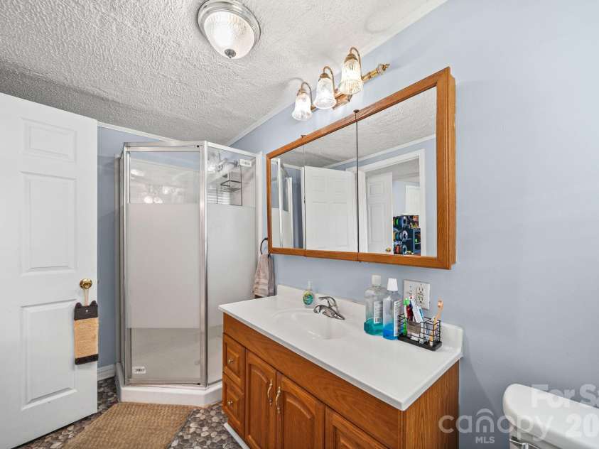 420 Bear Creek Road, Shelby, NC 28152.  MLS# CAR4398541, YatesRealty ID 33968. 