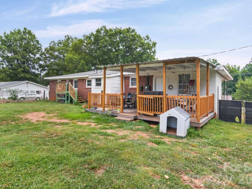 420 Bear Creek Road, Shelby, NC 28152.  MLS# CAR4398541, YatesRealty ID 33968. 