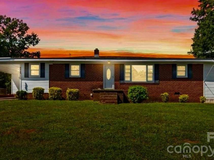 420 Bear Creek Road, Shelby, NC 28152.  MLS# CAR4398541, YatesRealty ID 33968. 