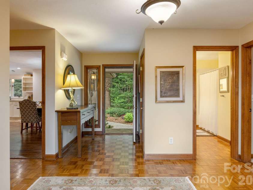 117 Tarnhill Drive, Flat Rock, NC 28731.  MLS# CAR4395598, YatesRealty ID 33969. 