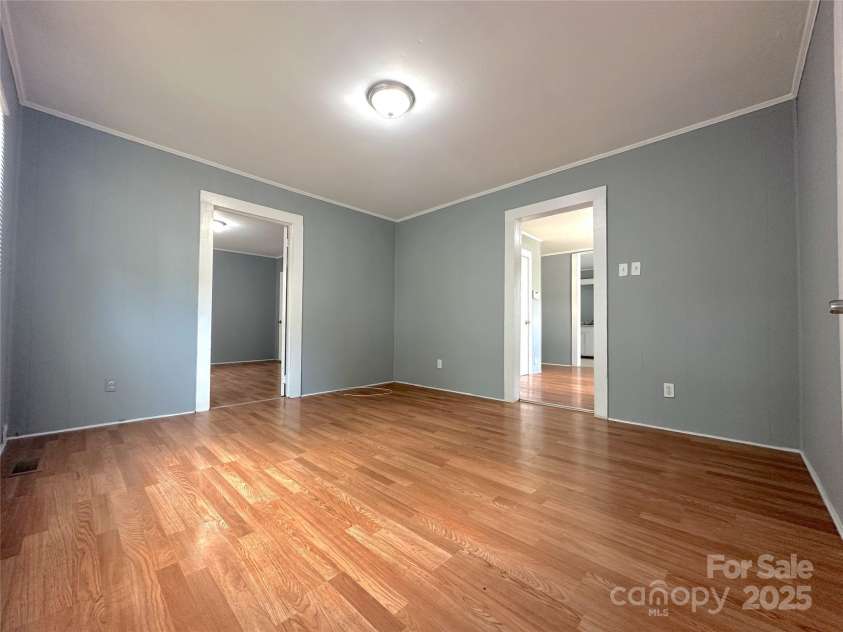 815 Weldon Street, Gastonia, NC 28052.  MLS# CAR4288769, YatesRealty ID 33969. 