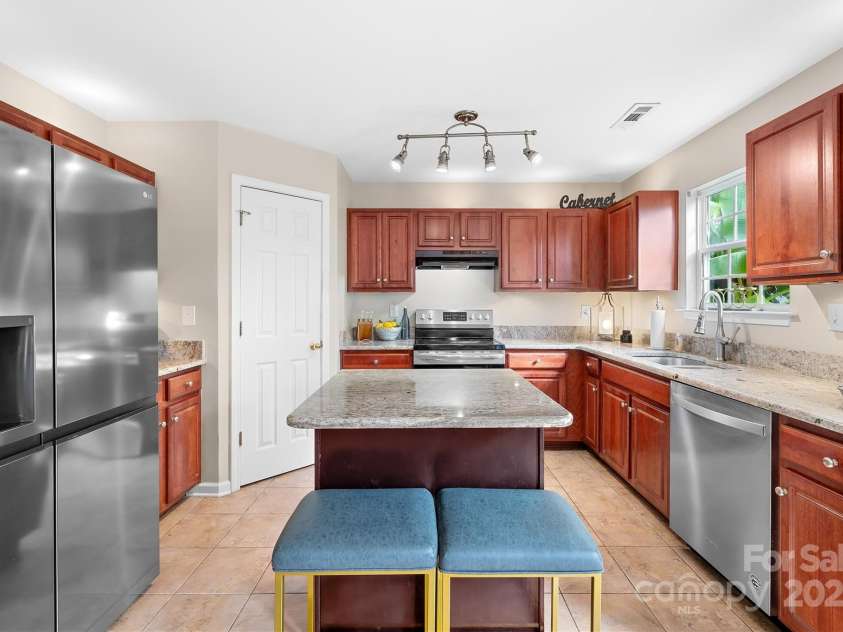 112 Saye Place, Mooresville, NC 28115.  MLS# CAR4238613, YatesRealty ID 3397. 