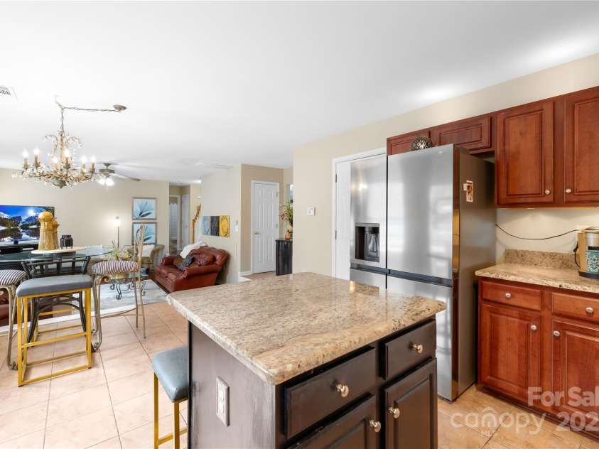 112 Saye Place, Mooresville, NC 28115.  MLS# CAR4238613, YatesRealty ID 3397. 