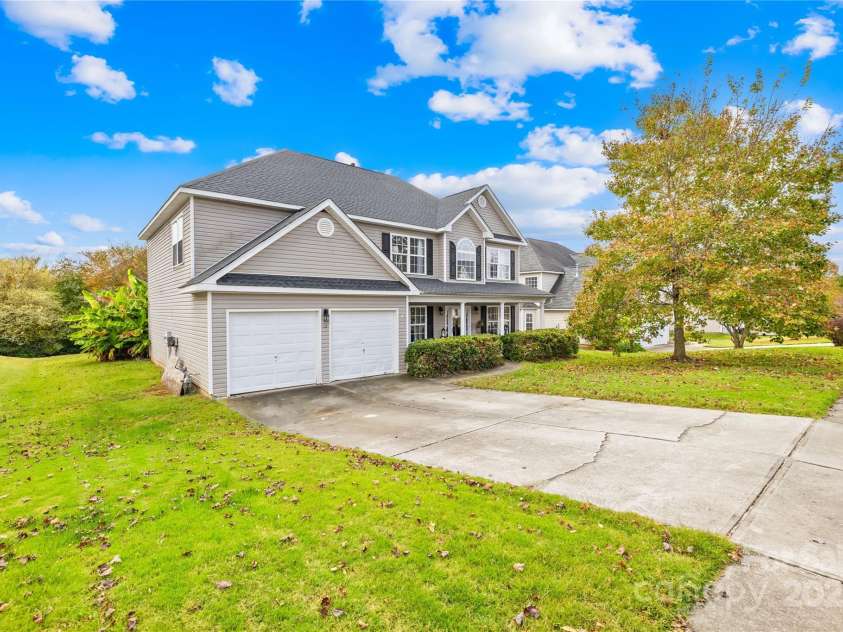 112 Saye Place, Mooresville, NC 28115.  MLS# CAR4238613, YatesRealty ID 3397. 