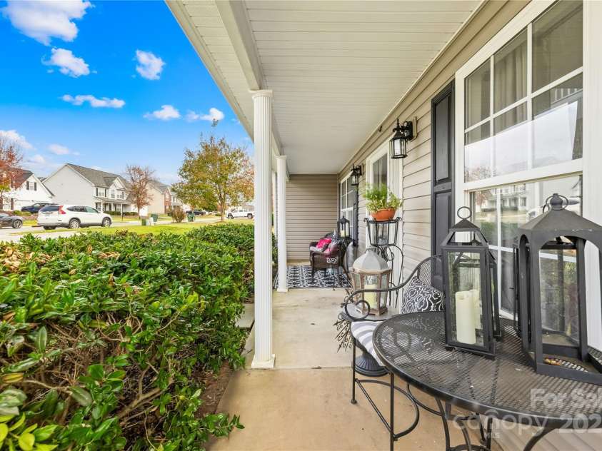 112 Saye Place, Mooresville, NC 28115.  MLS# CAR4238613, YatesRealty ID 3397. 