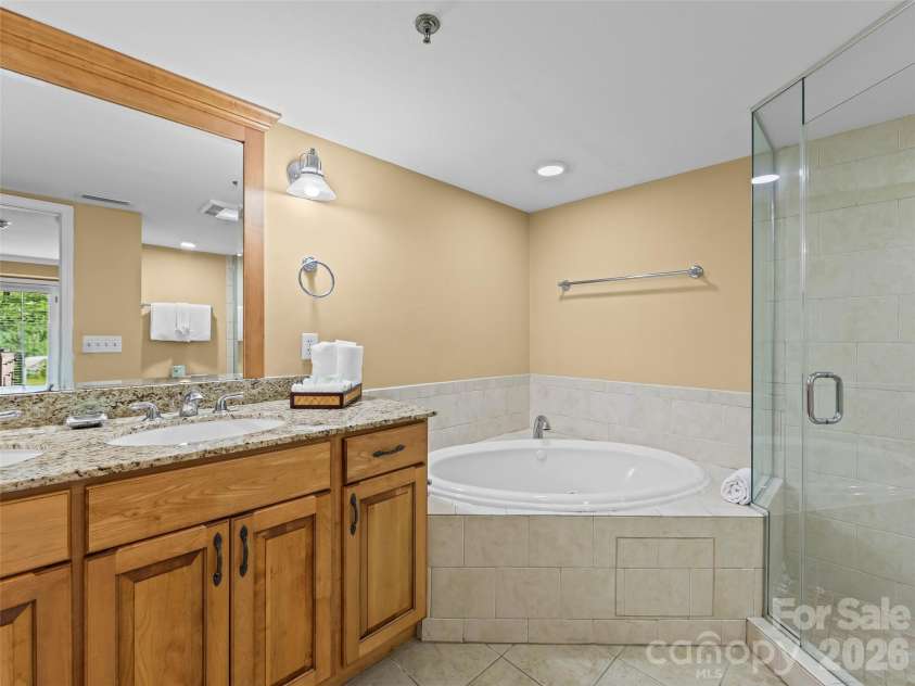310 Bowling Park Road, Asheville, NC 28803.  MLS# CAR4398143, YatesRealty ID 33970. 