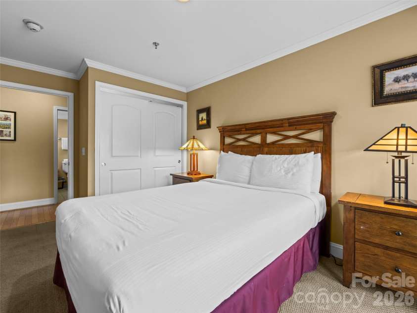 310 Bowling Park Road, Asheville, NC 28803.  MLS# CAR4398143, YatesRealty ID 33970. 