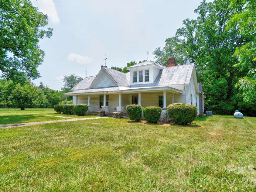 1813 Saint Marks Church Road, Crouse, NC 28033.  MLS# CAR4396855, YatesRealty ID 33971. 
