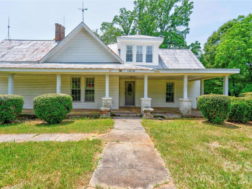 1813 Saint Marks Church Road, Crouse, NC 28033.  MLS# CAR4396855, YatesRealty ID 33971. 