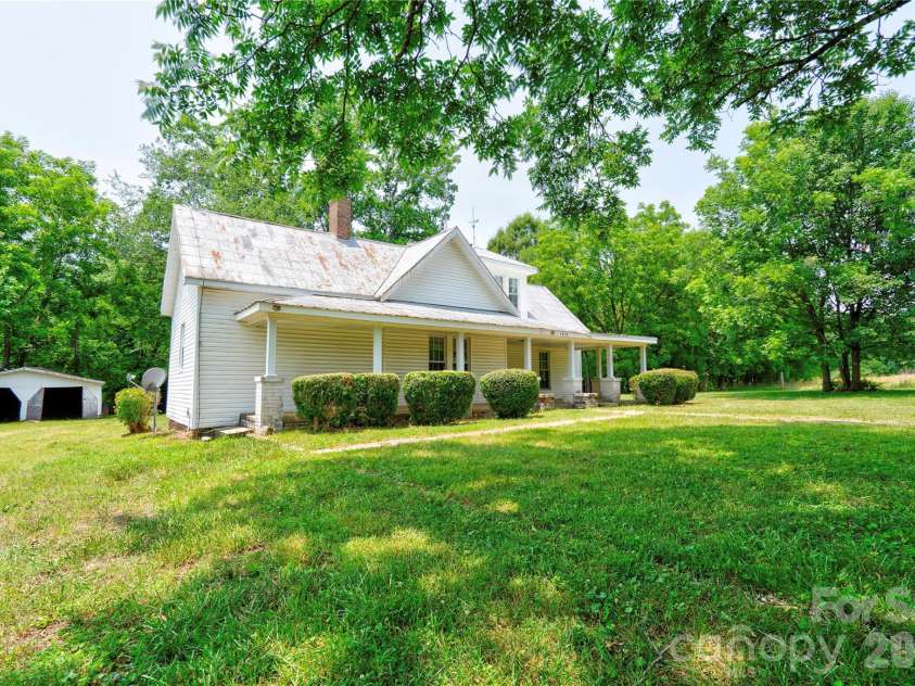 1813 Saint Marks Church Road, Crouse, NC 28033.  MLS# CAR4396855, YatesRealty ID 33971. 