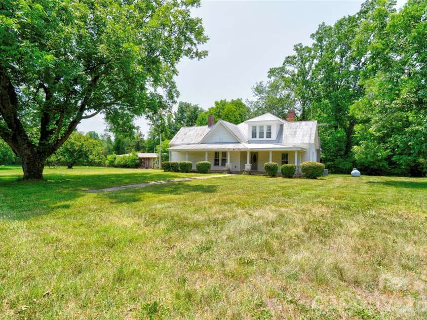 1813 Saint Marks Church Road, Crouse, NC 28033.  MLS# CAR4396855, YatesRealty ID 33971. 