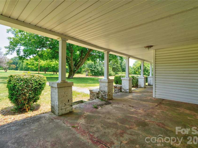 1813 Saint Marks Church Road, Crouse, NC 28033.  MLS# CAR4396855, YatesRealty ID 33971. 