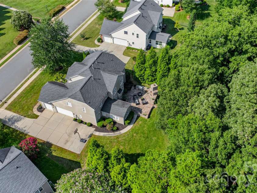 11009 Royal Colony Drive, Waxhaw, NC 28173.  MLS# CAR4295056, YatesRealty ID 33972. 