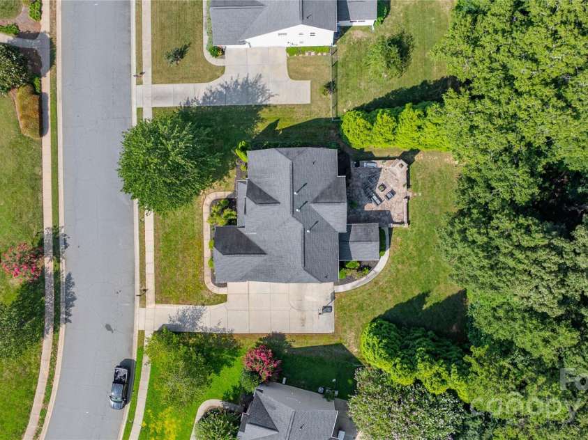 11009 Royal Colony Drive, Waxhaw, NC 28173.  MLS# CAR4295056, YatesRealty ID 33972. 