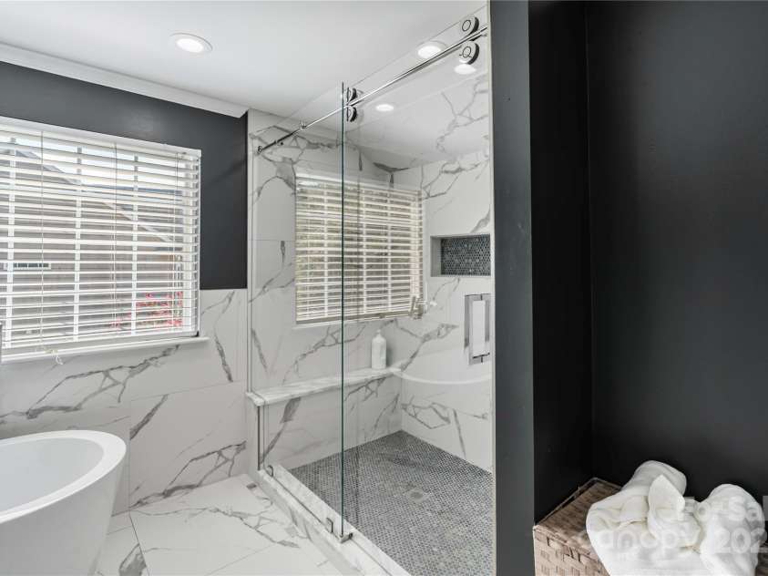 11009 Royal Colony Drive, Waxhaw, NC 28173.  MLS# CAR4295056, YatesRealty ID 33972. Primary