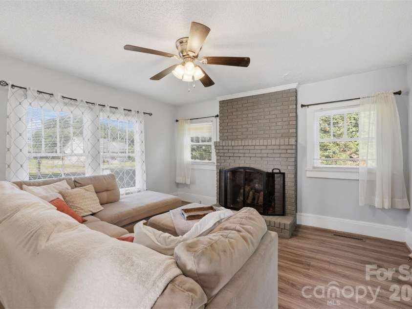 623 Ohio Avenue, Bessemer City, NC 28016.  MLS# CAR4398563, YatesRealty ID 33972. 