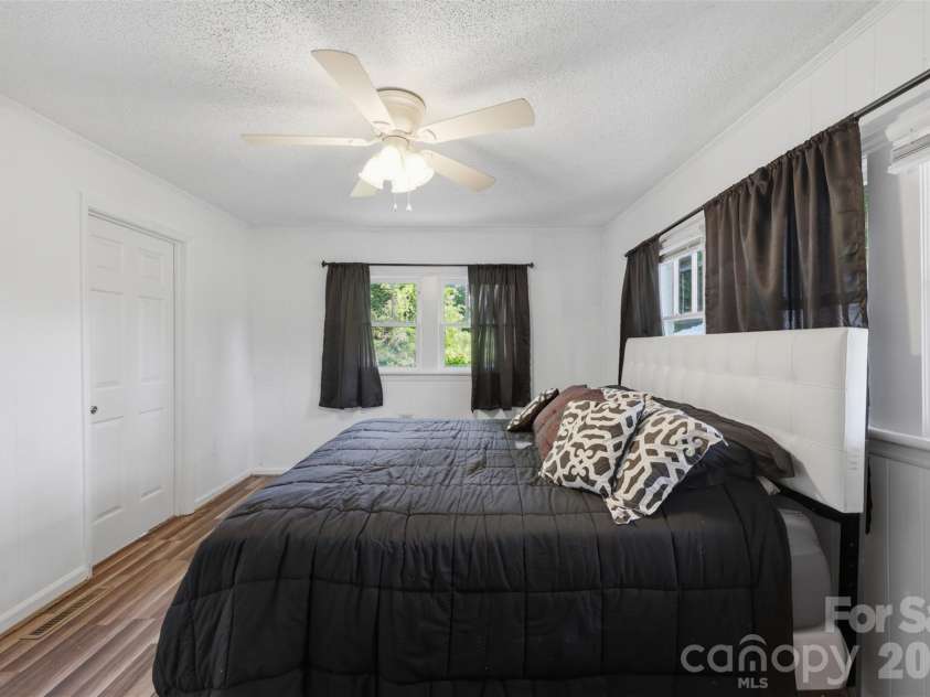 623 Ohio Avenue, Bessemer City, NC 28016.  MLS# CAR4398563, YatesRealty ID 33972. 