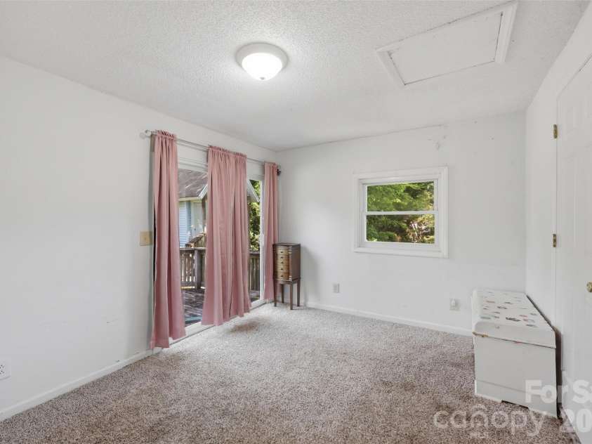 623 Ohio Avenue, Bessemer City, NC 28016.  MLS# CAR4398563, YatesRealty ID 33972. 