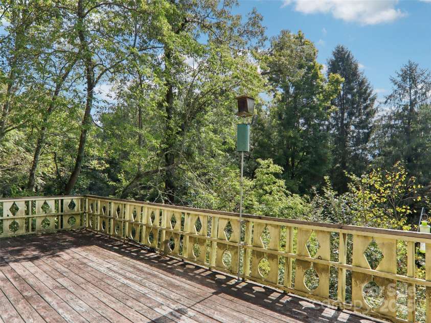 32 Old Little Mountain Road, Pisgah Forest, NC 28768.  MLS# CAR4293135, YatesRealty ID 33973. 