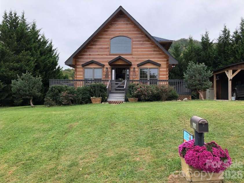836 Burney Mountain Road, Fletcher, NC 28732.  MLS# CAR4398435, YatesRealty ID 33973. 
