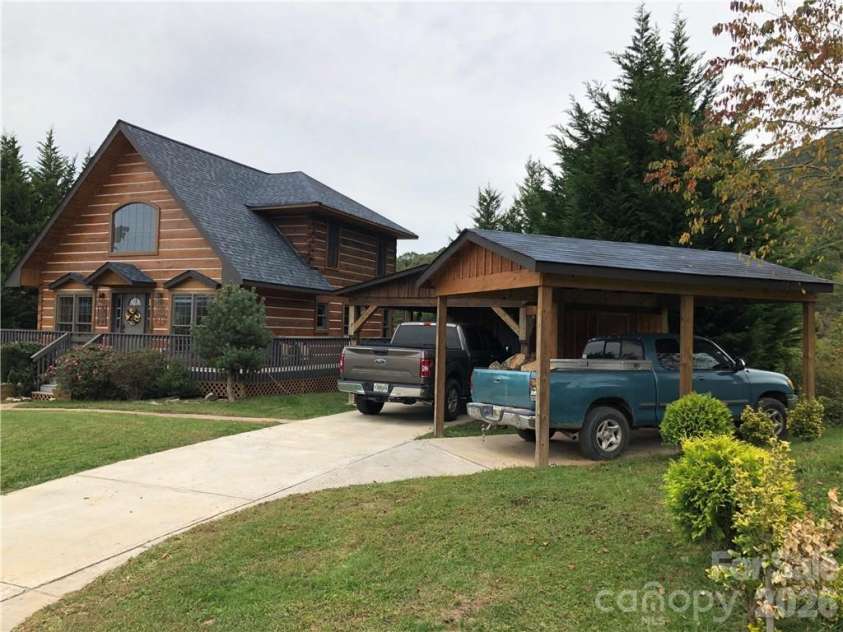 836 Burney Mountain Road, Fletcher, NC 28732.  MLS# CAR4398435, YatesRealty ID 33973. 