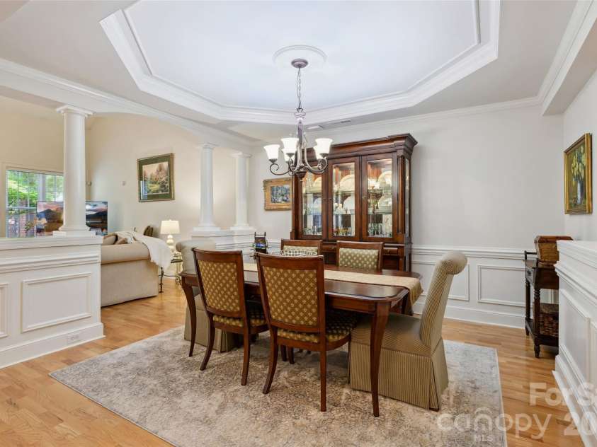 3128 Ethereal Lane, Charlotte, NC 28226.  MLS# CAR4398508, YatesRealty ID 33974. 