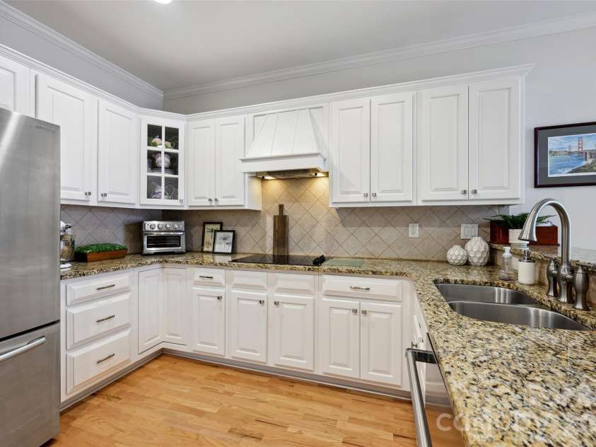 3128 Ethereal Lane, Charlotte, NC 28226.  MLS# CAR4398508, YatesRealty ID 33974. 