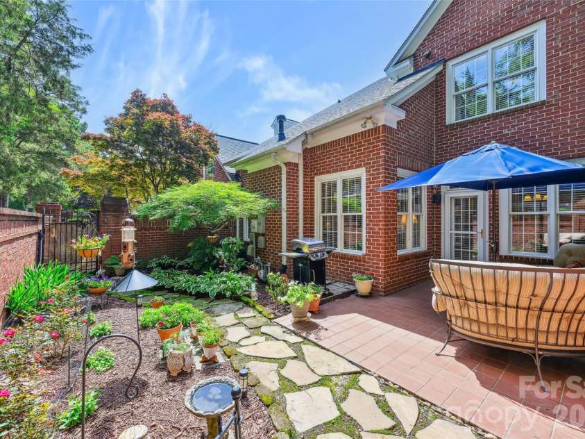 3128 Ethereal Lane, Charlotte, NC 28226.  MLS# CAR4398508, YatesRealty ID 33974. 