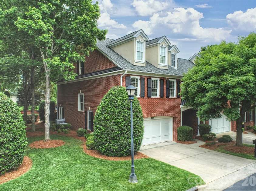 3128 Ethereal Lane, Charlotte, NC 28226.  MLS# CAR4398508, YatesRealty ID 33974. 