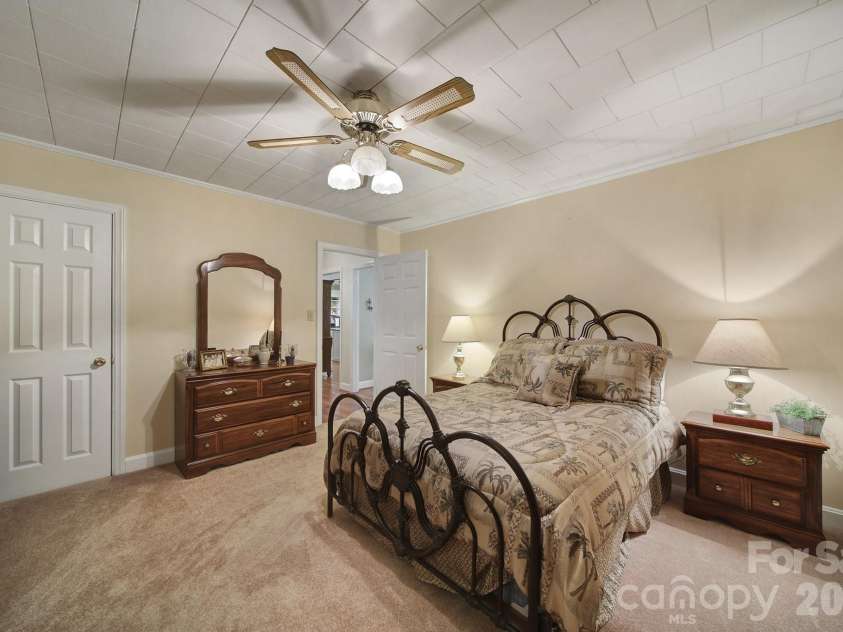 215 Stevens Street, Kershaw, SC 29067.  MLS# CAR4392816, YatesRealty ID 33975. 