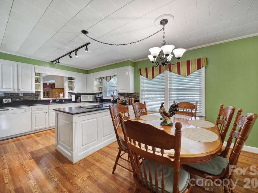 215 Stevens Street, Kershaw, SC 29067.  MLS# CAR4392816, YatesRealty ID 33975. 