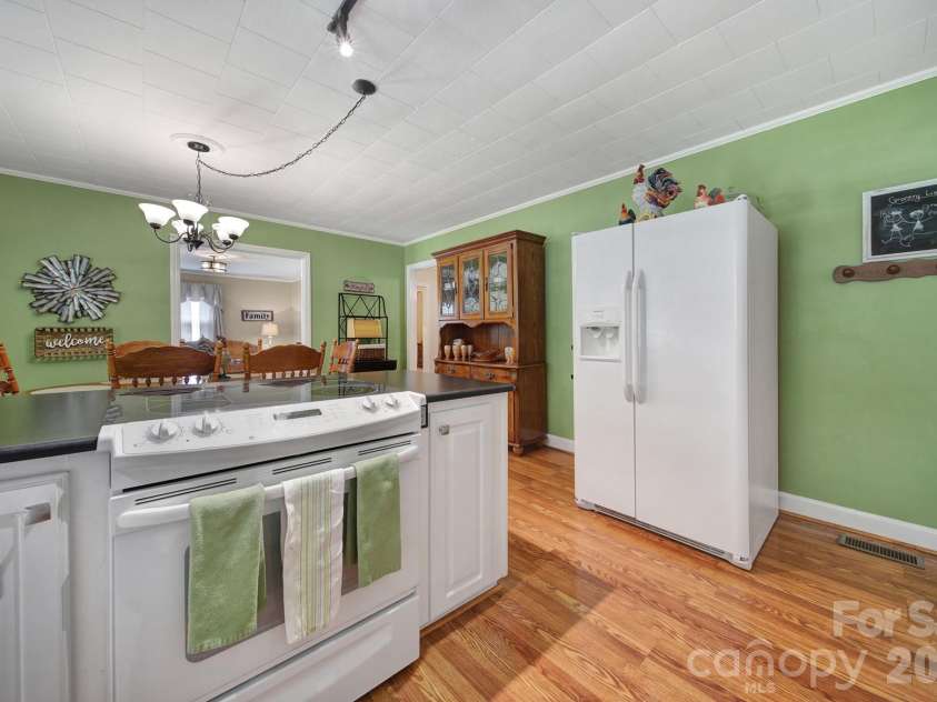 215 Stevens Street, Kershaw, SC 29067.  MLS# CAR4392816, YatesRealty ID 33975. 