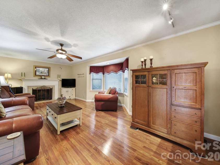 215 Stevens Street, Kershaw, SC 29067.  MLS# CAR4392816, YatesRealty ID 33975. 