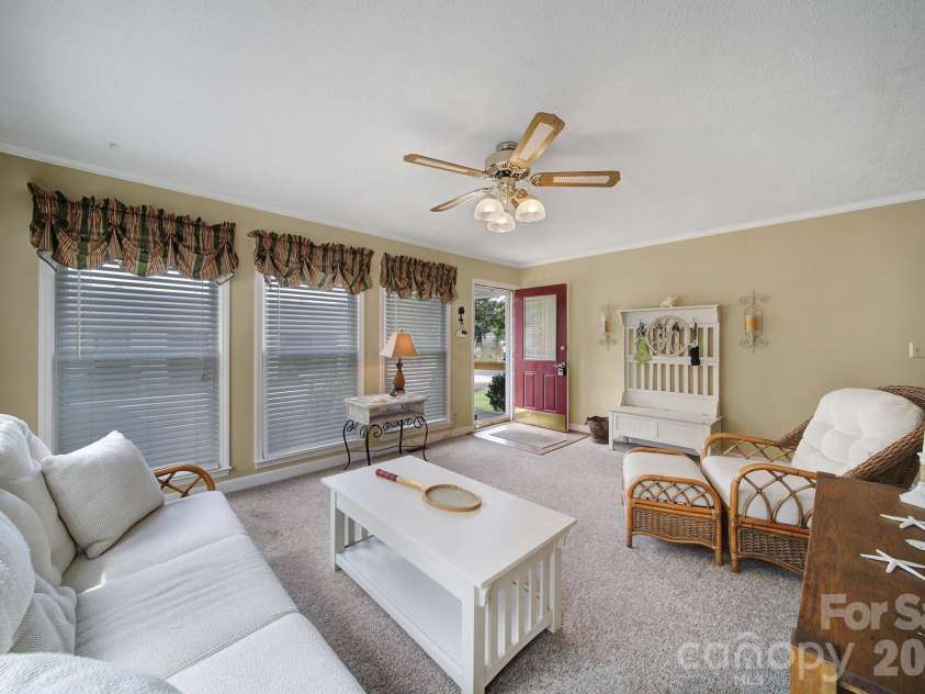 215 Stevens Street, Kershaw, SC 29067.  MLS# CAR4392816, YatesRealty ID 33975. 