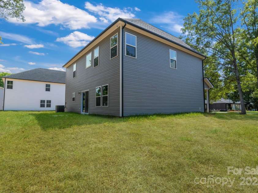 201 Henderson Circle, Harrisburg, NC 28075.  MLS# CAR4284809, YatesRealty ID 33976. 