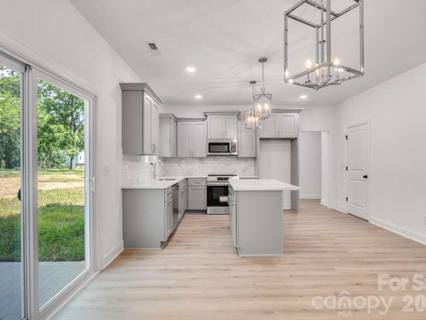 201 Henderson Circle, Harrisburg, NC 28075.  MLS# CAR4284809, YatesRealty ID 33976. 