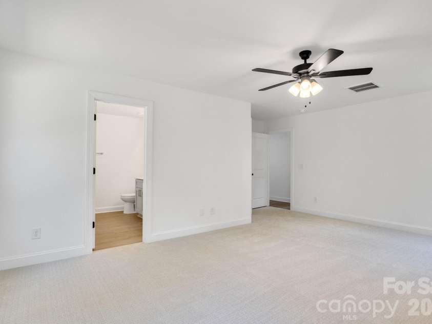 201 Henderson Circle, Harrisburg, NC 28075.  MLS# CAR4284809, YatesRealty ID 33976. 