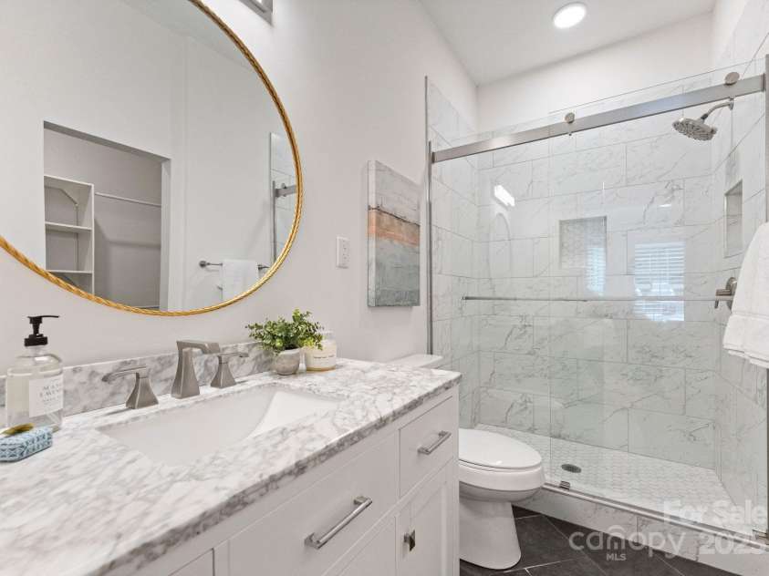 6207 Padget Parrish Court, Charlotte, NC 28270.  MLS# CAR4293490, YatesRealty ID 33977. Primary Bathroom