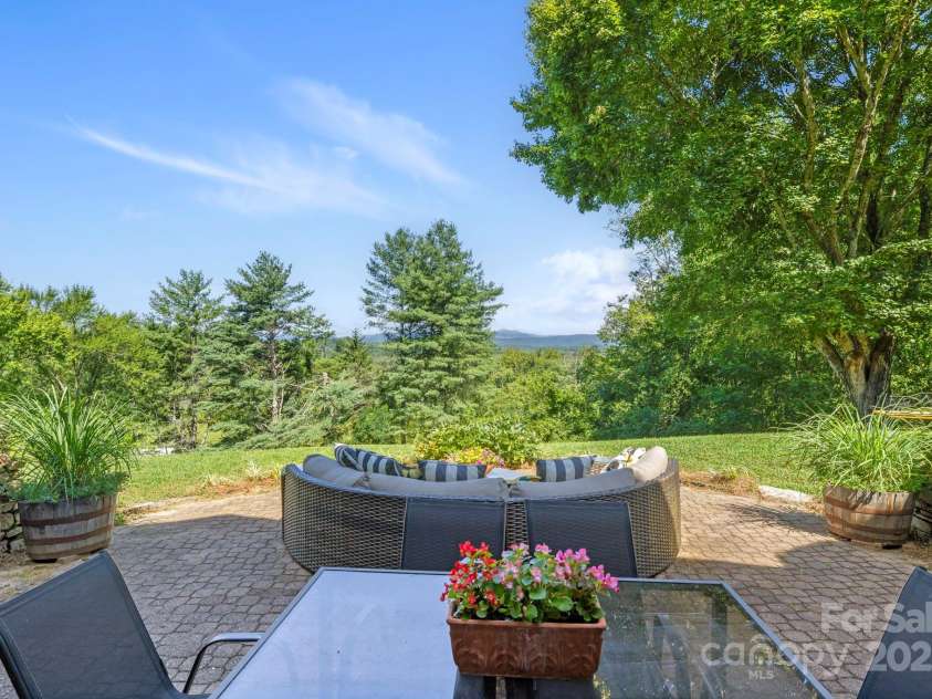85 Rock Rest Road, Hendersonville, NC 28739.  MLS# CAR4282137, YatesRealty ID 33979. An awesome setting to enjoy everything this property has to offer!